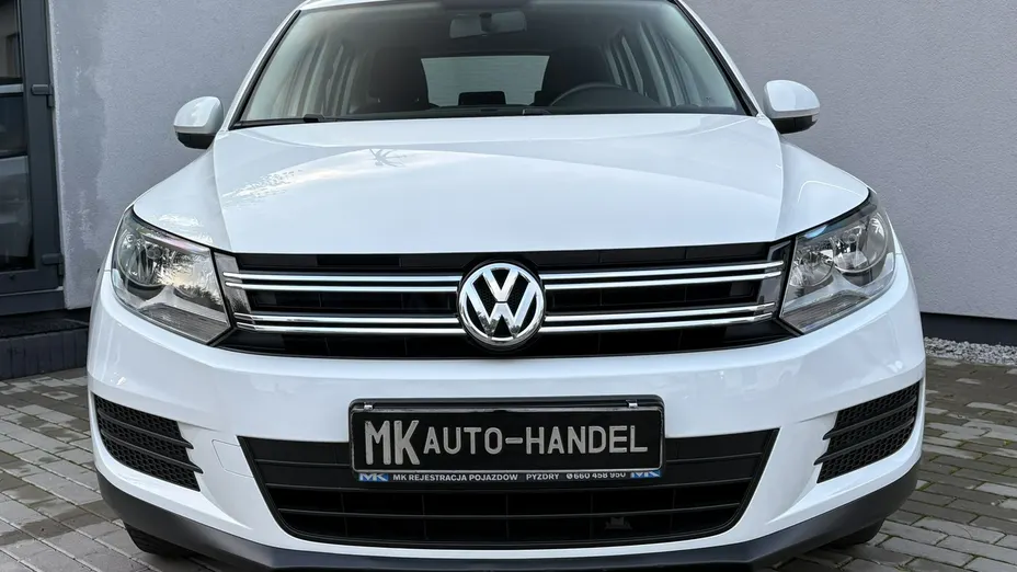 VOLKSWAGEN Tiguan -