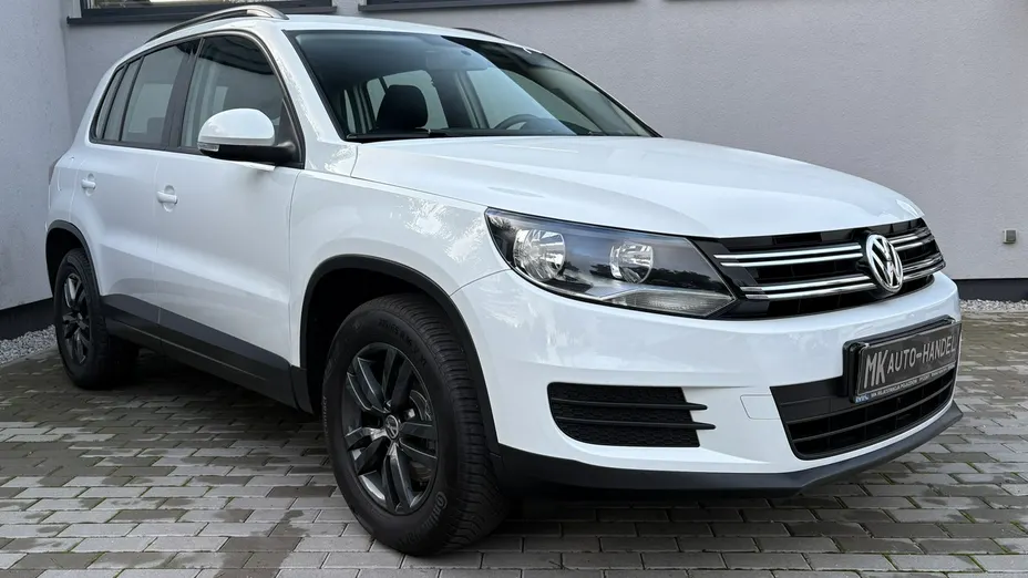 VOLKSWAGEN Tiguan -