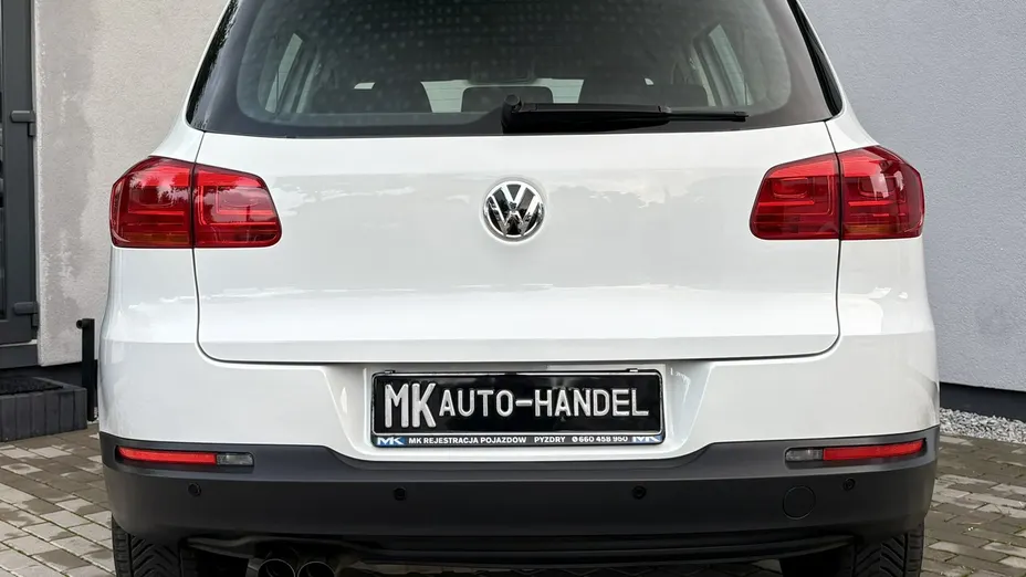 VOLKSWAGEN Tiguan -
