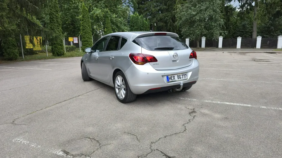 OPEL Astra -
