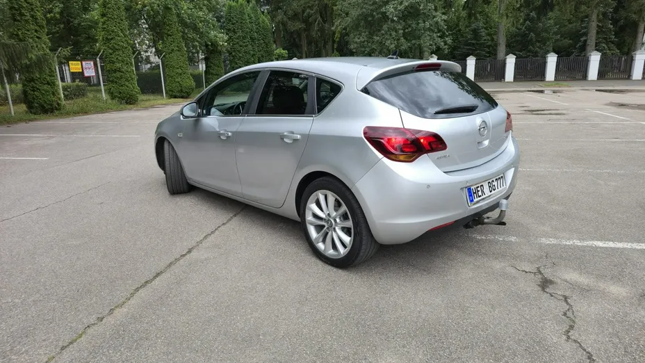 OPEL Astra -