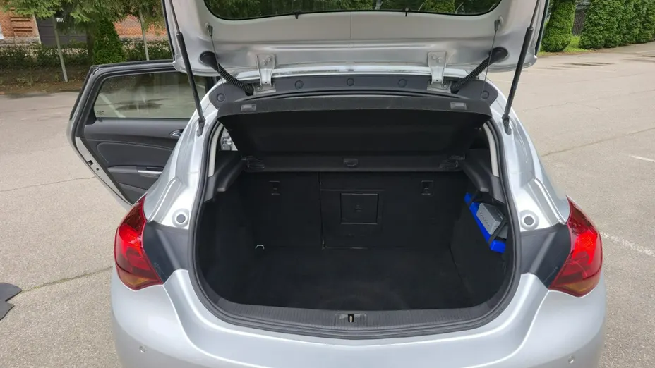 OPEL Astra -