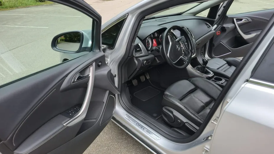 OPEL Astra -