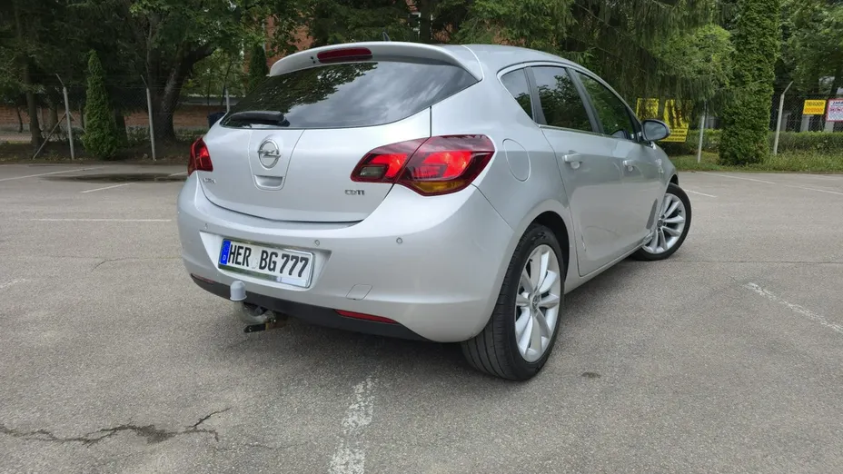 OPEL Astra -