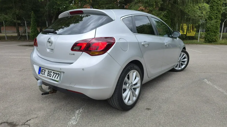 OPEL Astra -