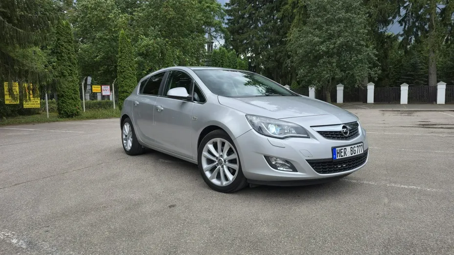 OPEL Astra -