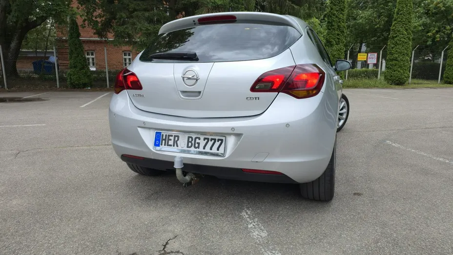 OPEL Astra -
