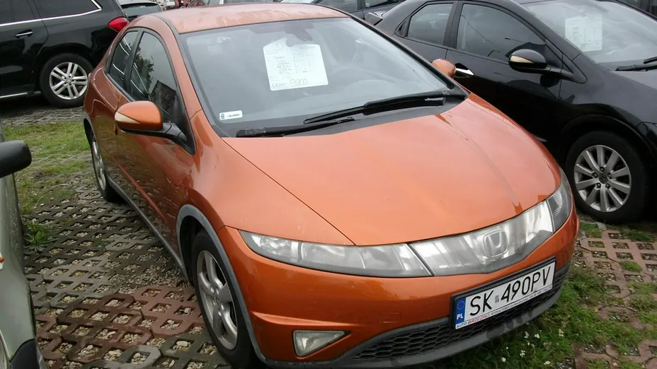 HONDA Civic -
