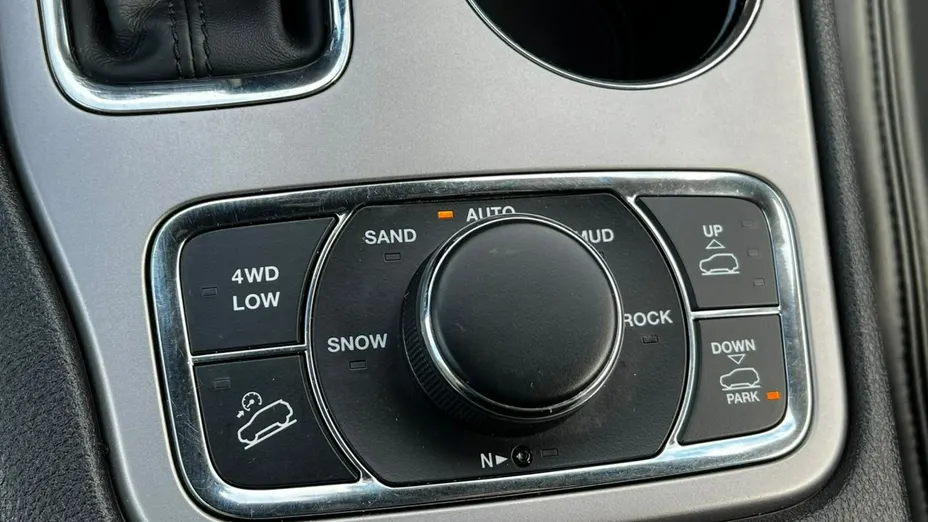 JEEP Grand Cherokee -