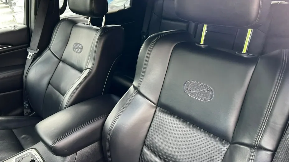 JEEP Grand Cherokee -