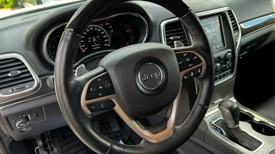 JEEP Grand Cherokee -