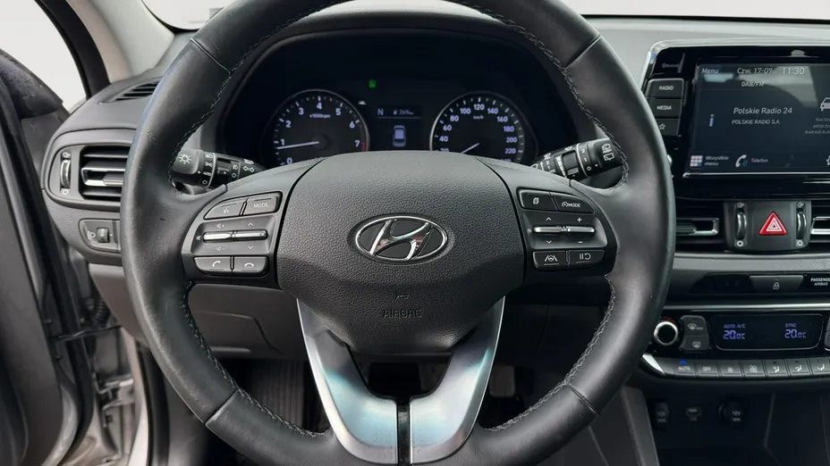 HYUNDAI i30 -