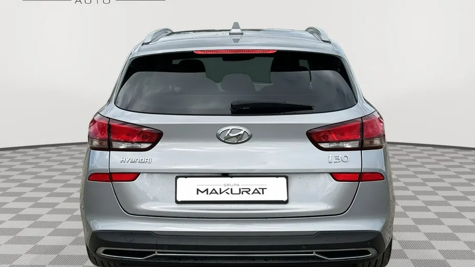 HYUNDAI i30 -