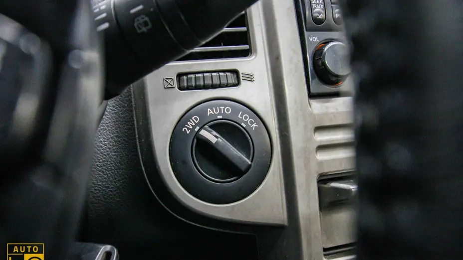 NISSAN X-Trail -