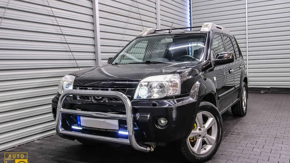 NISSAN X-Trail -