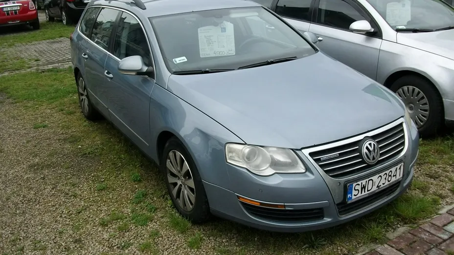 VOLKSWAGEN Passat -