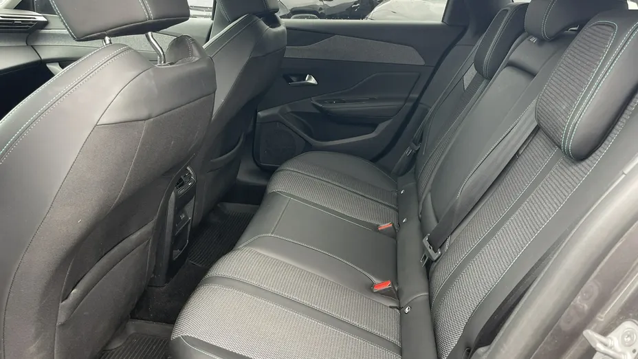 PEUGEOT 308 -