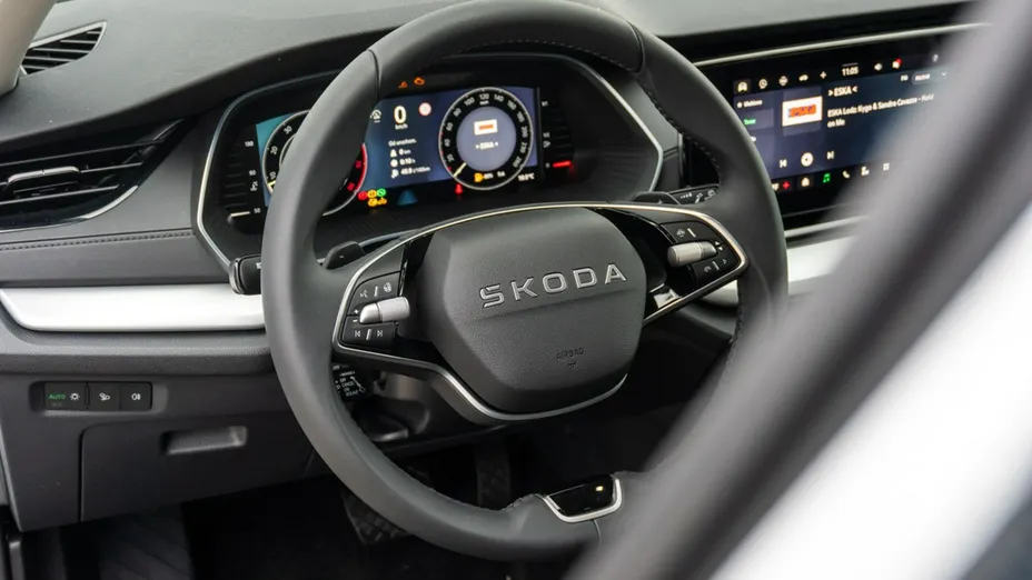 SKODA Octavia -