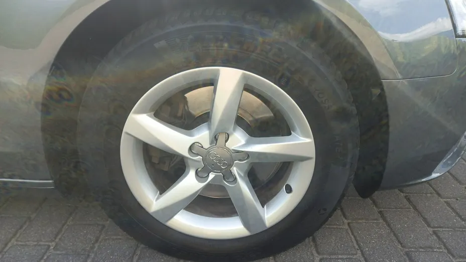 AUDI A4 -