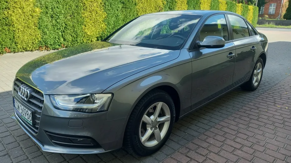 AUDI A4 -