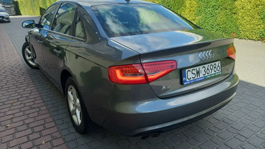 AUDI A4 -