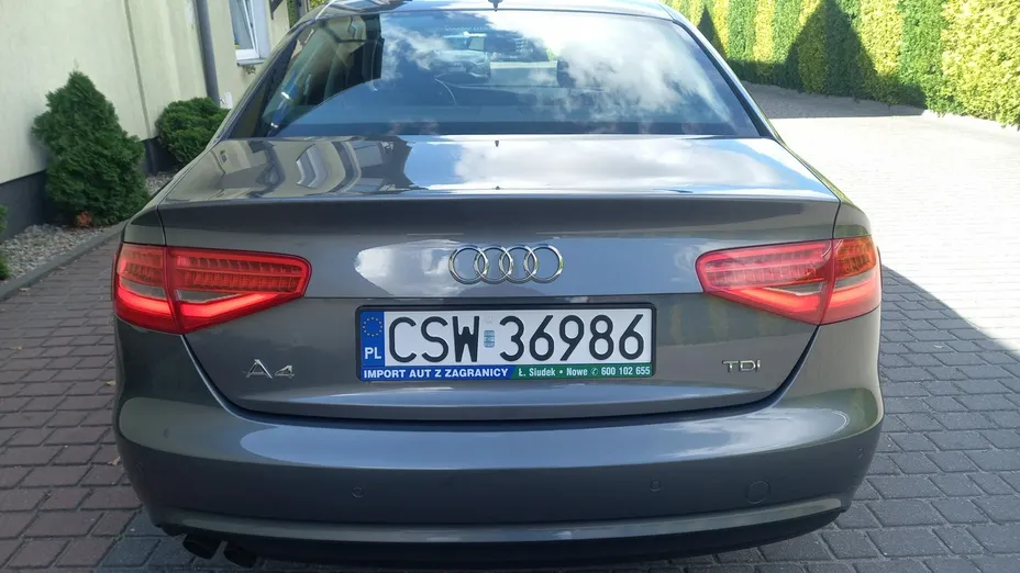 AUDI A4 -