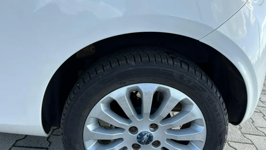 FORD Ka -