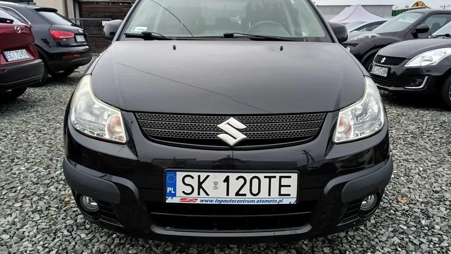 SUZUKI SX4 -