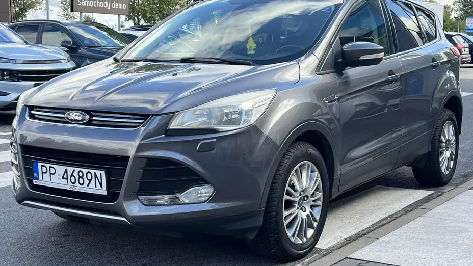 FORD Kuga -