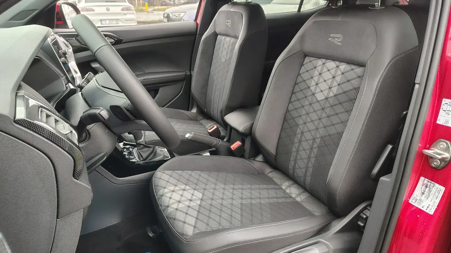 VOLKSWAGEN T-Cross -