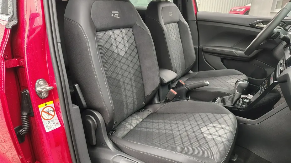 VOLKSWAGEN T-Cross -