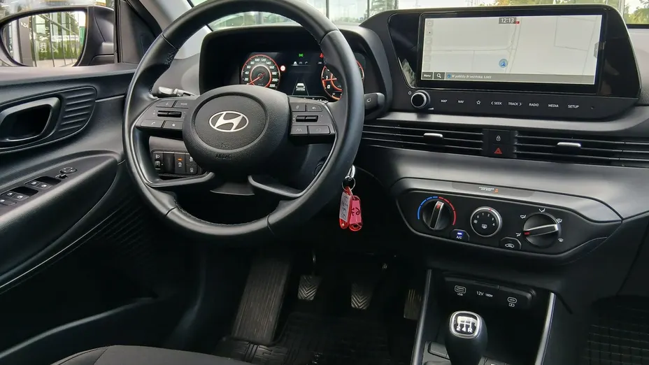 HYUNDAI i20 -