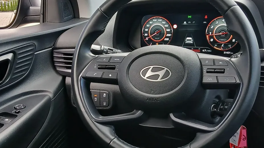 HYUNDAI i20 -