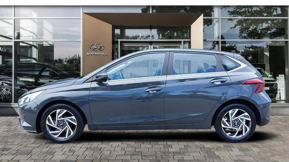 HYUNDAI i20 -