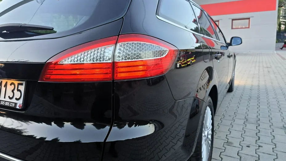 FORD Mondeo -