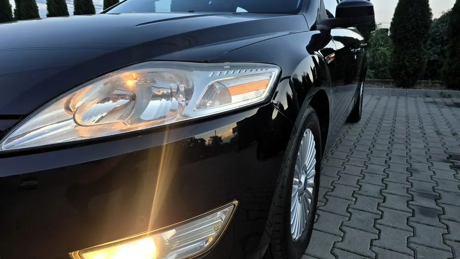 FORD Mondeo -