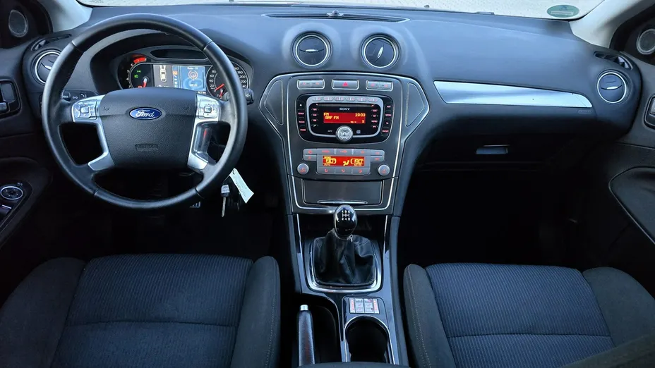 FORD Mondeo -
