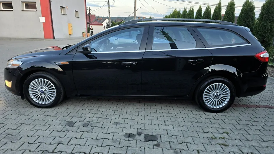 FORD Mondeo -