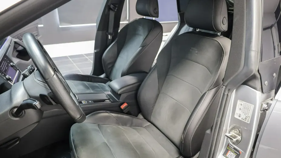 VOLKSWAGEN Arteon -
