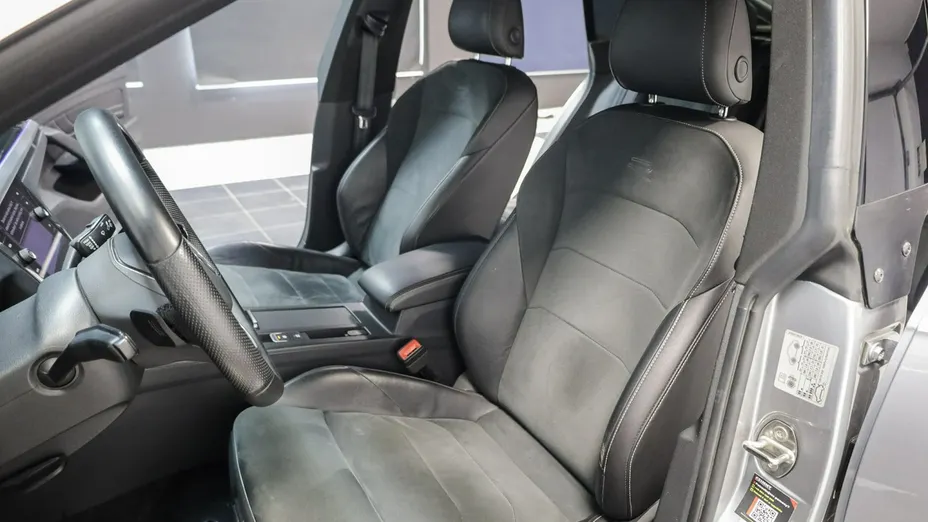 VOLKSWAGEN Arteon -