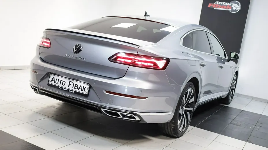 VOLKSWAGEN Arteon -