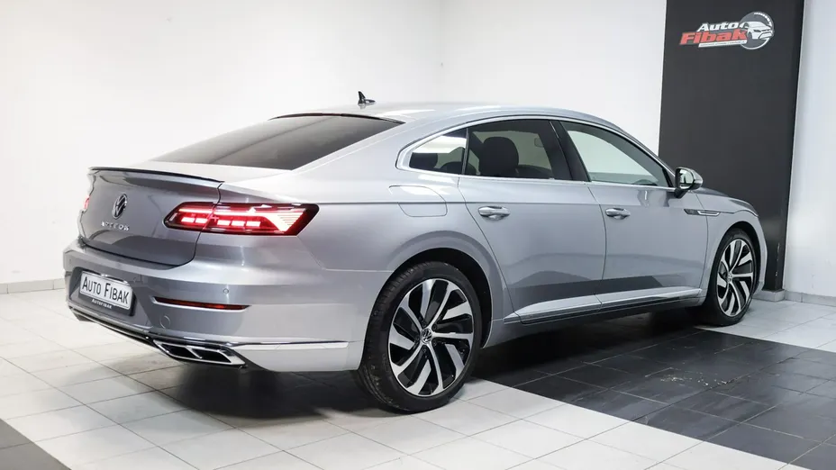 VOLKSWAGEN Arteon -