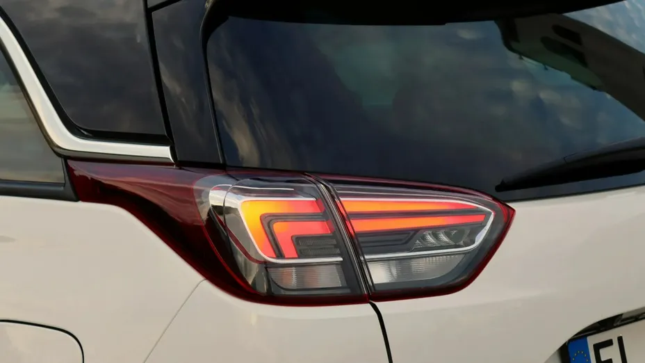 OPEL Crossland X -