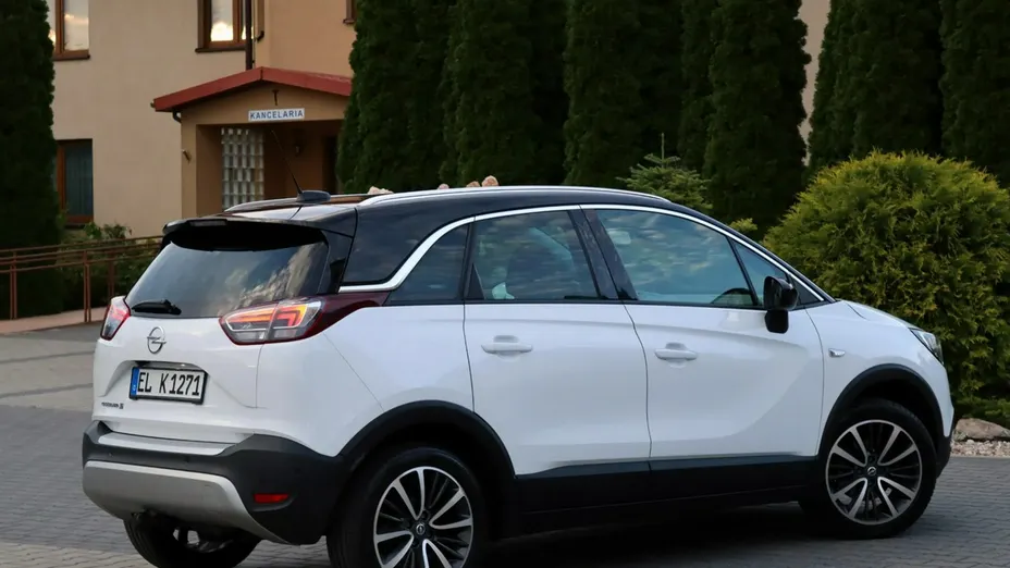 OPEL Crossland X -