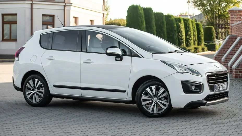 PEUGEOT 3008 -