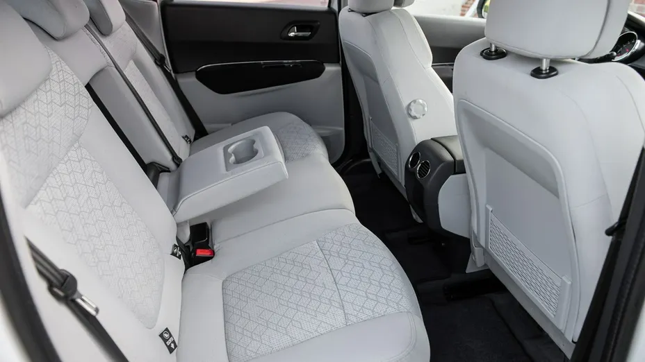 PEUGEOT 3008 -