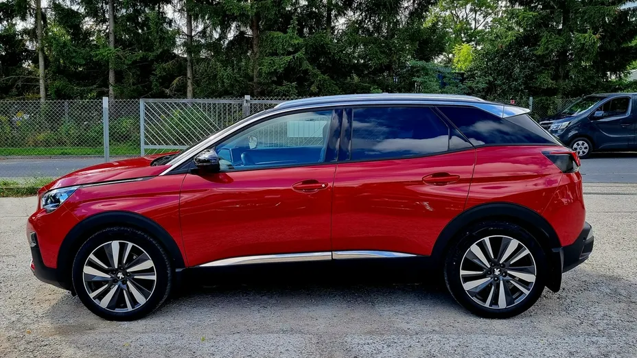 PEUGEOT 3008 -