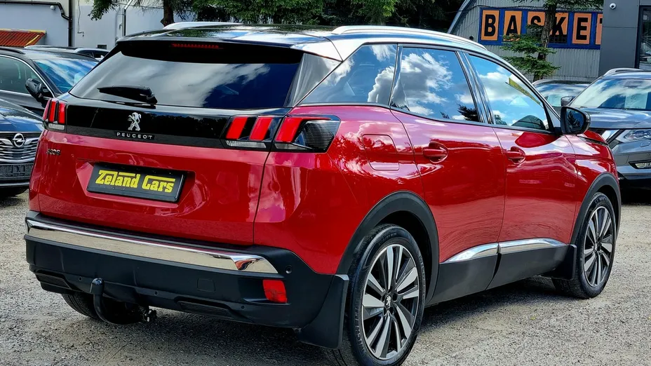 PEUGEOT 3008 -