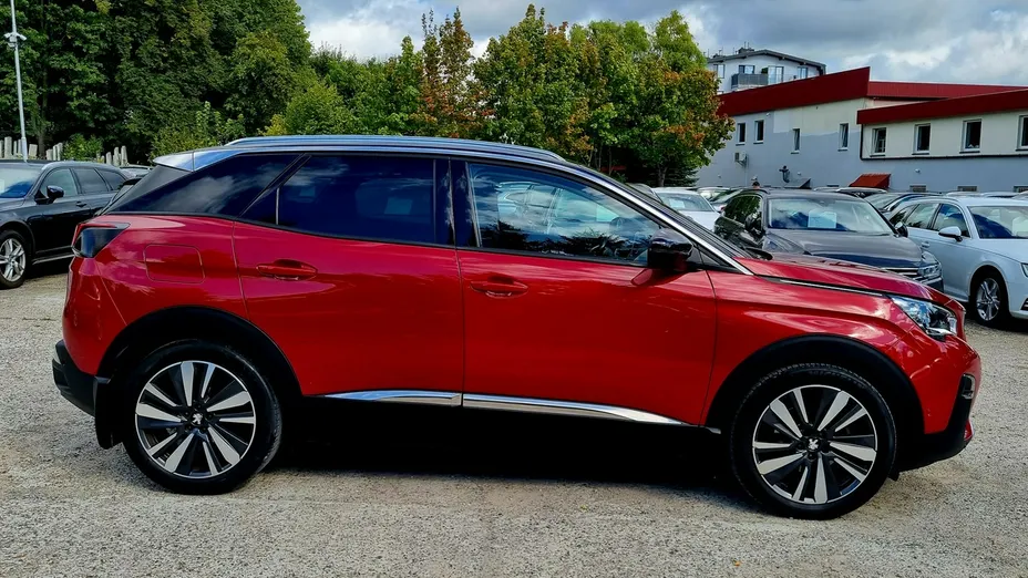 PEUGEOT 3008 -