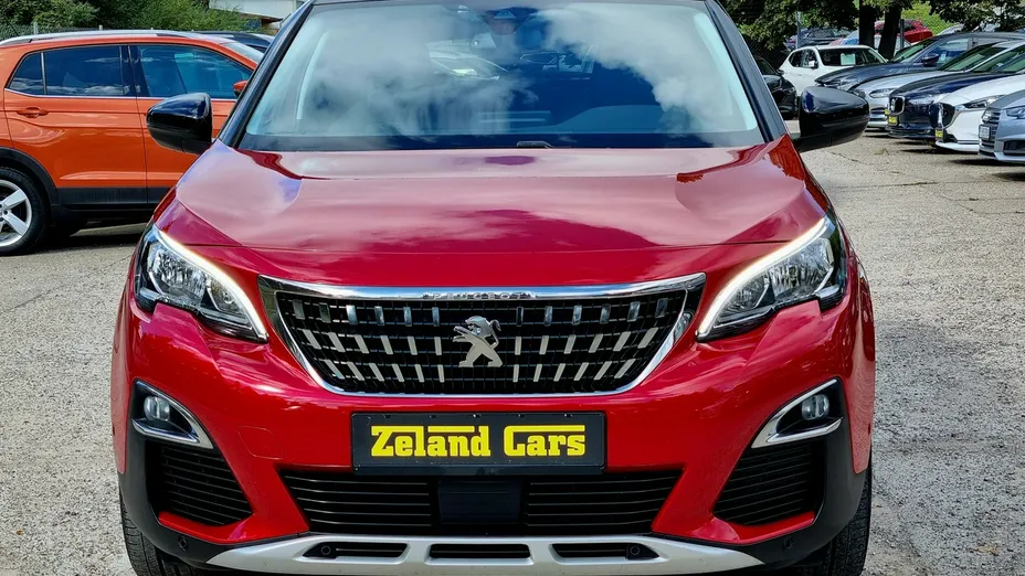 PEUGEOT 3008 -
